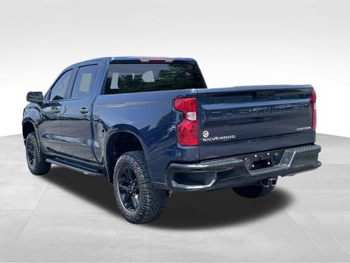 2022 Chevrolet Silverado 1500 Custom Trail Boss