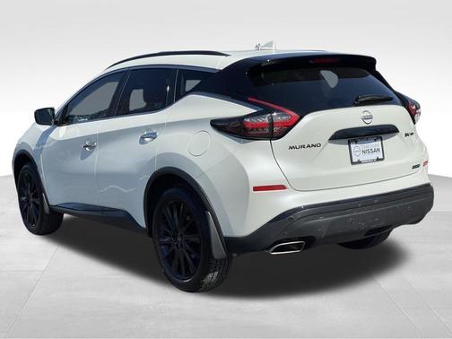 White 2024 Nissan Murano SV