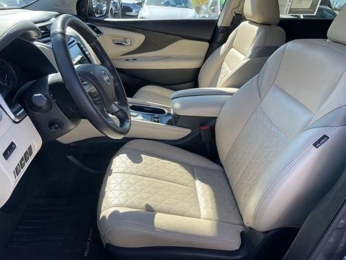 2023 Nissan Murano Platinum