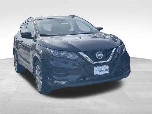 2022 Nissan Rogue Sport SV