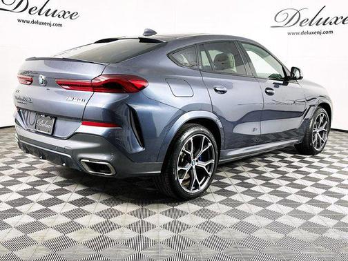 2020 BMW X6 M50i