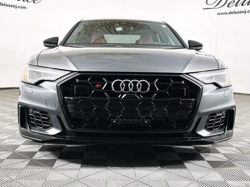 Daytona Gray Pearl Effect 2025 Audi S6 Premium Plus