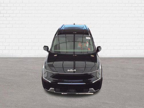 Aurora Black Pearl 2024 Kia EV9 Land