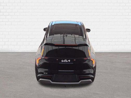 Aurora Black Pearl 2024 Kia EV9 Land