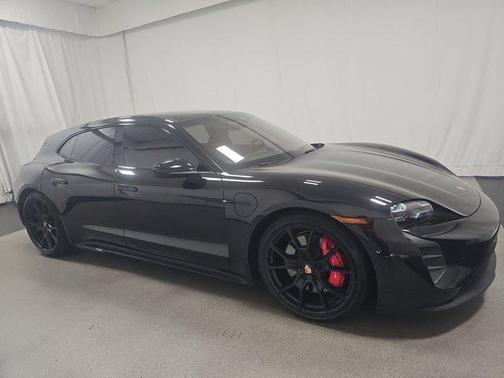 2024 Porsche Taycan GTS