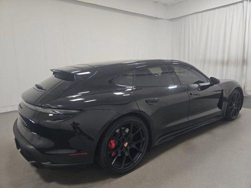 2024 Porsche Taycan GTS