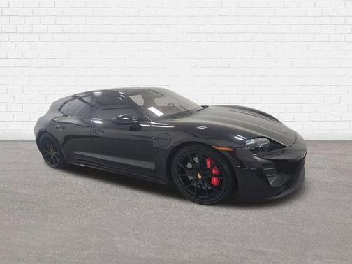 2024 Porsche Taycan GTS