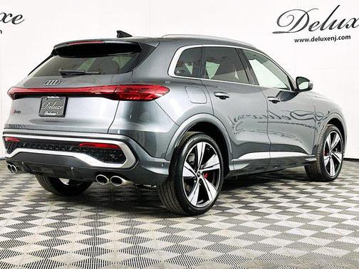 2025 Audi SQ5 3.0T Premium Plus