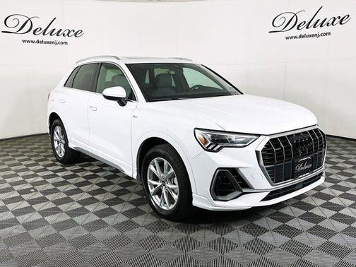 2022 Audi Q3 45 S line Premium Plus