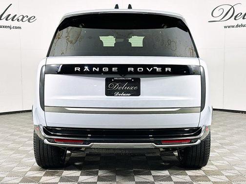 2024 Land Rover Range Rover SE