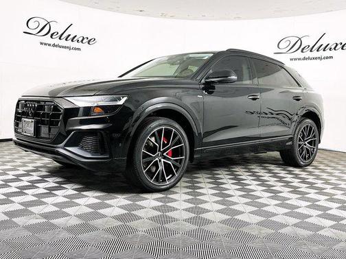 2022 Audi Q8 55 Premium Plus