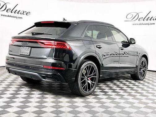 2022 Audi Q8 55 Premium Plus
