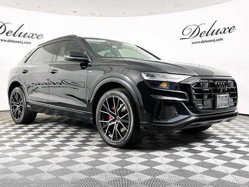 2022 Audi Q8 55 Premium Plus