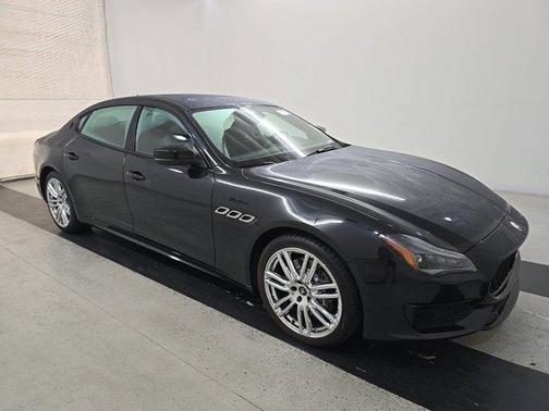 2022 Maserati Quattroporte Modena Q4