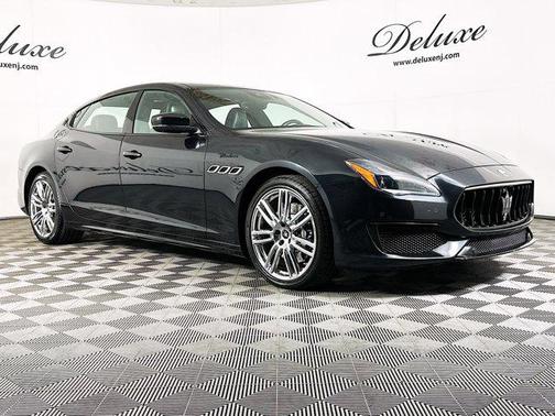 Nero Ribelle Metallic 2022 Maserati Quattroporte Modena Q4