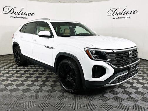 2024 Volkswagen Atlas Cross Sport 2.0T SE w/Technology 4MOTION