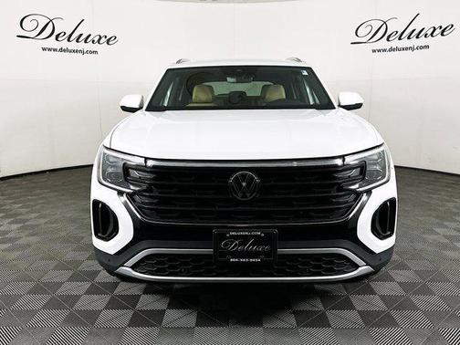 2024 Volkswagen Atlas Cross Sport 2.0T SE w/Technology 4MOTION