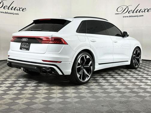 Glacier White Metallic 2019 Audi Q8 3.0T Premium Plus