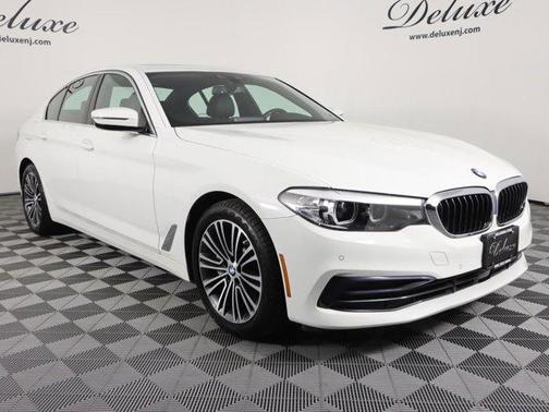 Photo 1 of 40 of 2019 BMW 530 i xDrive