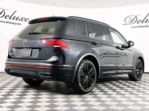 2022 Volkswagen Tiguan 2.0T SE R-Line Black