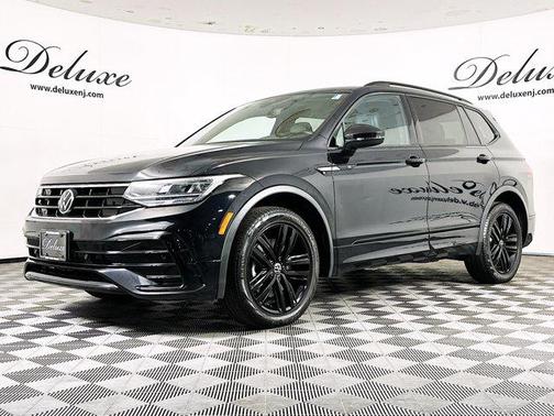 2022 Volkswagen Tiguan 2.0T SE R-Line Black