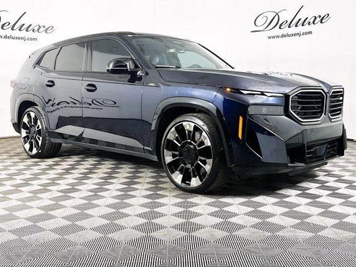 Carbon Black Metallic 2024 BMW XM Base