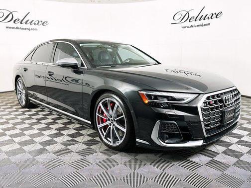 2022 Audi S8 4.0T