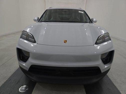 2024 Porsche Macan Electric 4