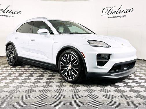 2024 Porsche Macan Electric 4