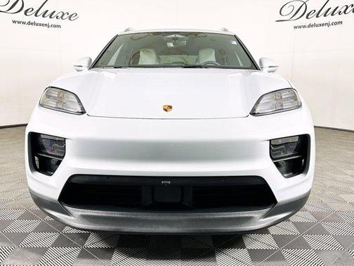 2024 Porsche Macan Electric 4