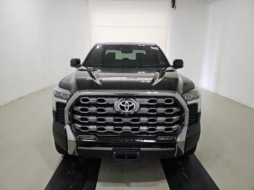 2023 Toyota Tundra Hybrid Platinum