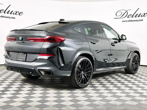 Black Sapphire Metallic 2024 BMW X6 xDrive40i
