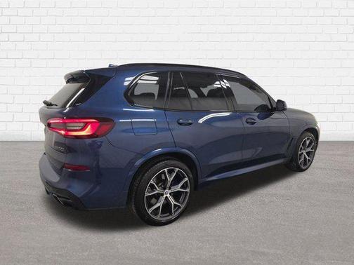 2023 BMW X5 M50i