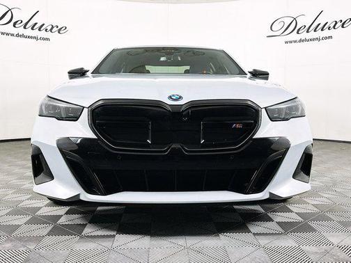 2024 BMW i5 M60