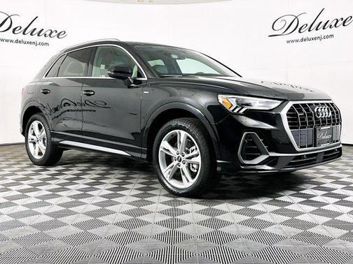 2023 Audi Q3 45 S line Premium Plus