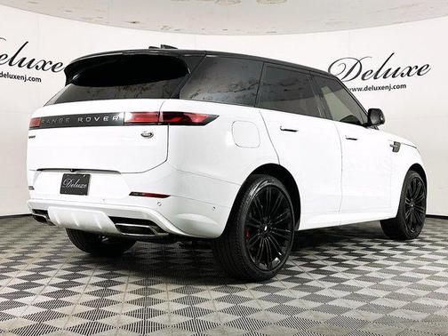 2023 Land Rover Range Rover Sport SE