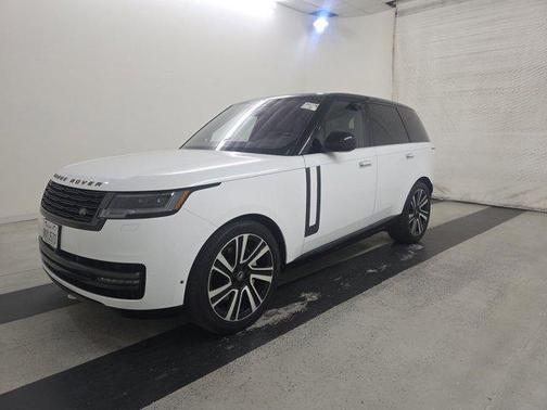 2023 Land Rover Range Rover SE
