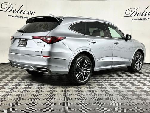 Solar Silver Metallic 2026 Acura MDX w/Advance Package