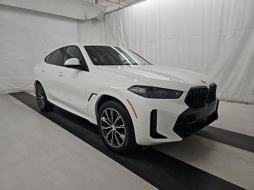 Alpine White 2024 BMW X6 xDrive40i