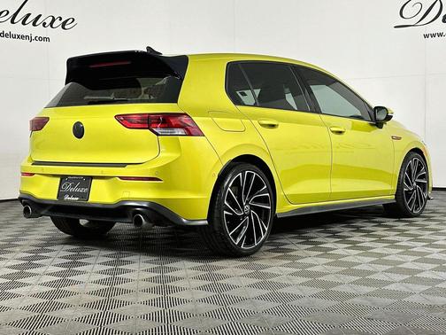 Pomelo Yellow Metallic 2022 Volkswagen Golf GTI 2.0T S DSG