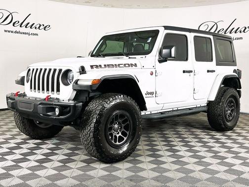 Bright White Clearcoat 2023 Jeep Wrangler Rubicon