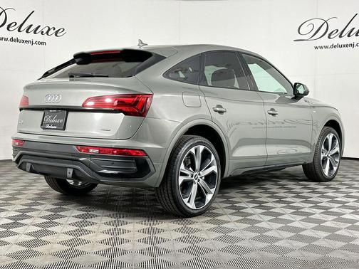 Chronos Gray Metallic 2023 Audi Q5 45 S line Premium Plus