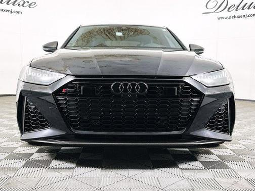 Sebring Black Crystal Effect 2024 Audi RS 7 4.0T Performance