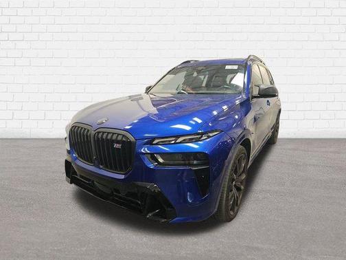 2023 BMW X7 M60i