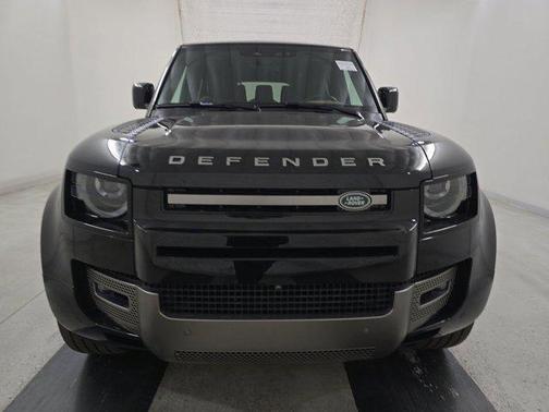 2024 Land Rover Defender X-Dynamic SE