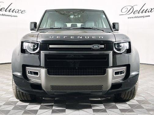 2024 Land Rover Defender X-Dynamic SE