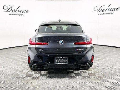 2022 BMW X4 M40i