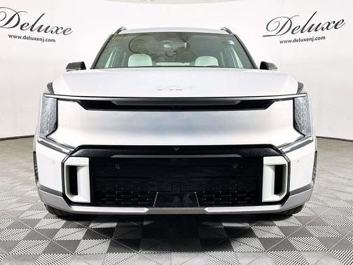 Ivory Silver 2024 Kia EV9 GT-Line