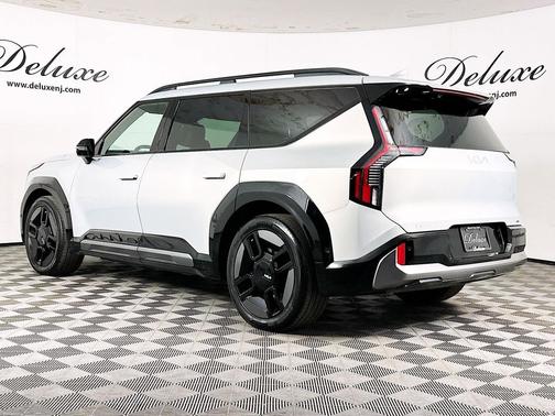 Ivory Silver 2024 Kia EV9 GT-Line
