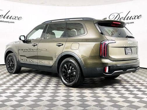 Dark Moss 2024 Kia Telluride SX X-Pro